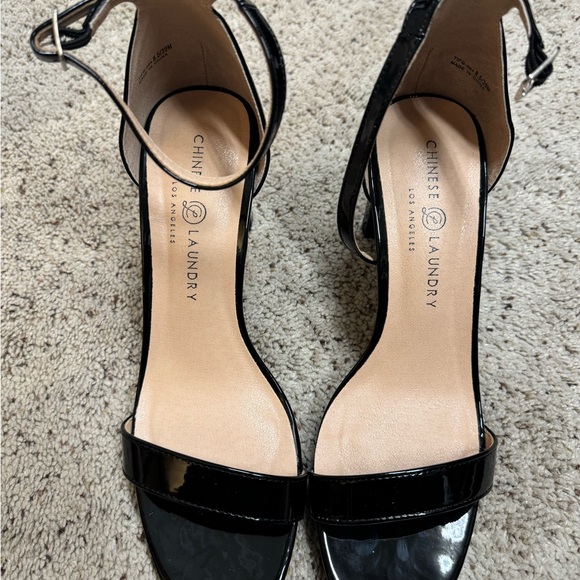 Chinese Laundry black patent heels - Picture 4 of 7